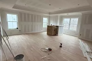 85 Roundtree Dr, Plainview, NY 11803 - Photo 11