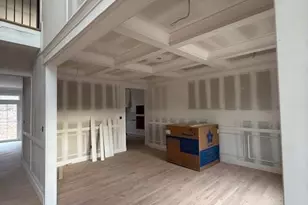 85 Roundtree Dr, Plainview, NY 11803 - Photo 7