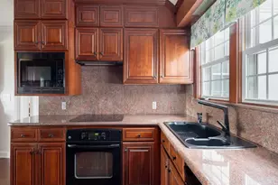 16 Point Rd, Bellport, NY 11713 - Photo 19