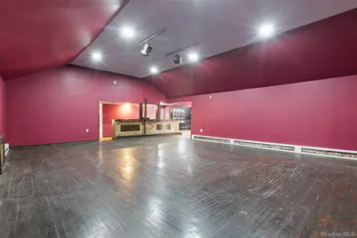 208 Tomahawk Street, Somers, NY 10598 - Photo 9