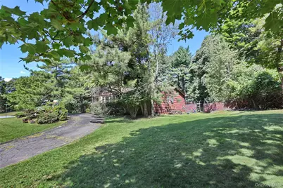 20 Crestview Terrace, Monsey, NY 10952 - Photo 5