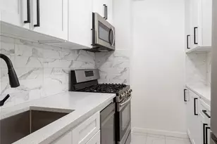 2500 Johnson Ave, Bronx, NY 10463 - Photo 9