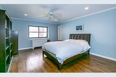 21 Canterbury Road #0, Great Neck, NY 11021 - Photo 17