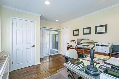 21 Canterbury Road #0, Great Neck, NY 11021 - Photo 15