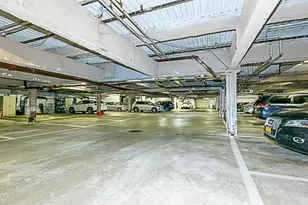 21 Canterbury Rd, Great Neck, NY 11021 - Photo 25