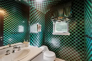 2 Harbor Ct W, Roslyn, NY 11576 - Photo 21