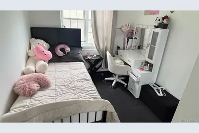 70-17 45 Avenue #2 Family, Woodside, NY 11377 - Photo 7