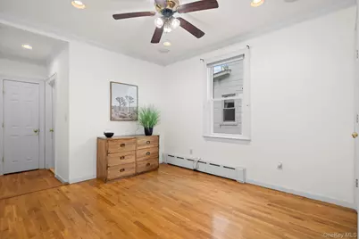 551 Minnieford Avenue, Bronx, NY 10464 - Photo 13