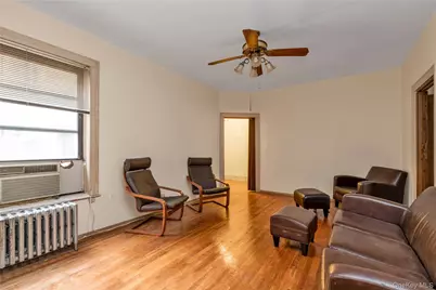 83-52 Talbot Street #2H, Kew Gardens, NY 11415 - Photo 3