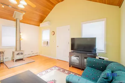 120 Norfolk Street, Brooklyn, NY 11235 - Photo 3