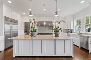 998 W Shore Rd, Mill Neck, NY 11771 - Photo 9