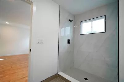 728 Seaport Drive, Elizabeth, NJ 07201 - Photo 27