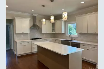 110B Louis Street, Massapequa, NY 11758 - Photo 19