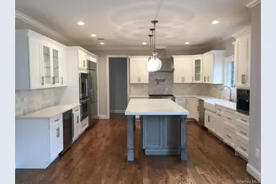 110B Louis Street, Massapequa, NY 11758 - Photo 21