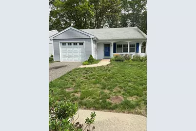 190 Canterbury Drive, Ridge, NY 11961 - Photo 1