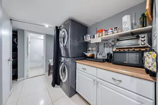 71-26 58th Ave, Maspeth, NY 11378 - Photo 17