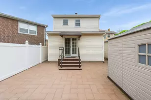 71-26 58th Ave, Maspeth, NY 11378 - Photo 21