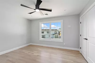 134 Southwood Circle, Syosset, NY 11791 - Photo 21