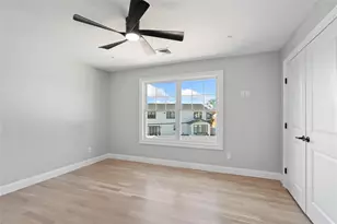 134 Southwood Cir, Syosset, NY 11791 - Photo 21