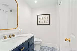 18 Matinecock Farms Rd, Glen Cove, NY 11542 - Photo 29