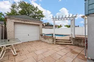 161-40 98th St, Howard Beach, NY 11414 - Photo 33