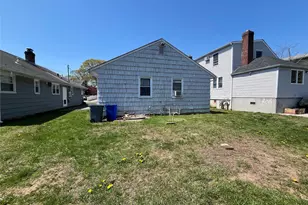 44 Firwood Rd, Port Washington, NY 11050 - Photo 3