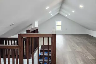 224-06 114th Rd, Cambria Heights, NY 11411 - Photo 9