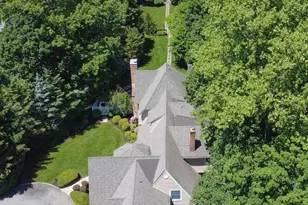 7 Cedar Ln, Glen Cove, NY 11542 - Photo 21