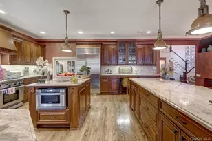 7 Cedar Ln, Glen Cove, NY 11542 - Photo 37