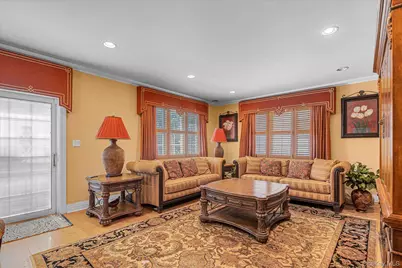 4 Point Crescent, Whitestone, NY 11357 - Photo 11