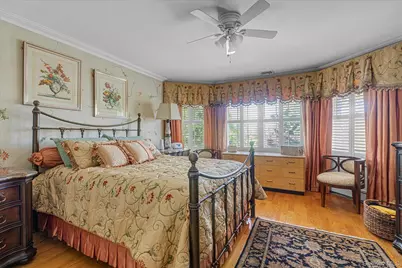 4 Point Crescent, Whitestone, NY 11357 - Photo 15