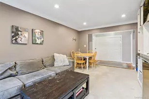 1213 E Broadway, Hewlett, NY 11557 - Photo 5