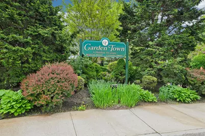 1213 East Broadway #B25, Hewlett, NY 11557 - Photo 1