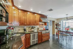 100 Mark Ln, Atlantic Beach, NY 11509 - Photo 9