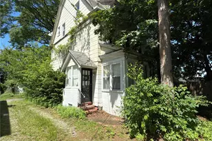 154-21 Ash Ave, Flushing, NY 11355 - Photo 1