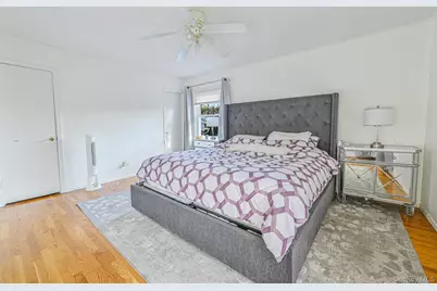 216 Birch Drive, New Hyde Park, NY 11040 - Photo 15