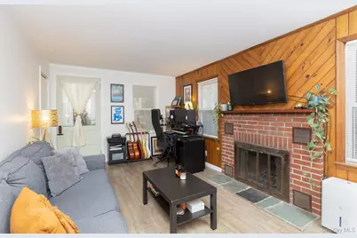 137C Shore Road, Mount Sinai, NY 11766 - Photo 13