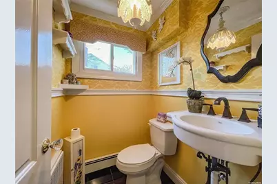 47 Myson Street, West Islip, NY 11795 - Photo 3