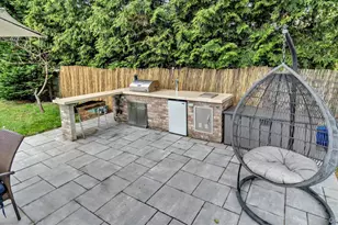 143 Hallock St, Riverhead, NY 11901 - Photo 3