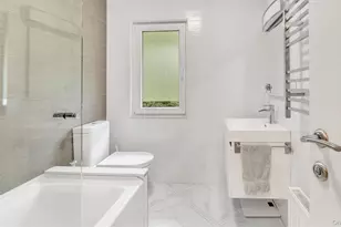 143 Hallock St, Riverhead, NY 11901 - Photo 21