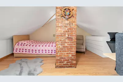 143 Hallock Street, Riverhead, NY 11901 - Photo 25