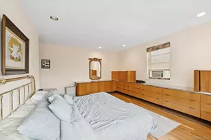 162-41 Powells Cove Blvd, Whitestone, NY 11357 - Photo 15