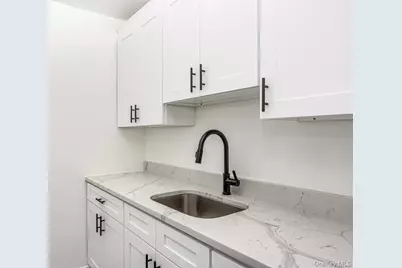 67-50 Thornton Place #3K, Forest Hills, NY 11375 - Photo 5