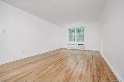 67-50 Thornton Place #3K, Forest Hills, NY 11375 - Photo 11