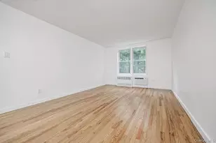 67-50 Thornton Pl, Forest Hills, NY 11375 - Photo 11