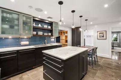 7 Meadow Place, Larchmont, NY 10538 - Photo 17