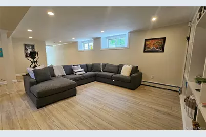 11 John Street, Westhampton Beach, NY 11978 - Photo 31