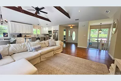 11 John Street, Westhampton Beach, NY 11978 - Photo 19