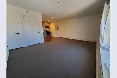 100 Mariners Way, Port Jefferson, NY 11777 - Photo 5