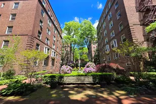 117-01 Park Ln S, Kew Gardens, NY 11415 - Photo 17